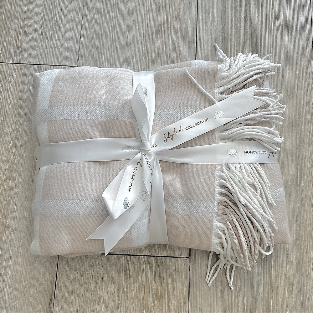 The Styled Collection Tribeca Windowpane Throw